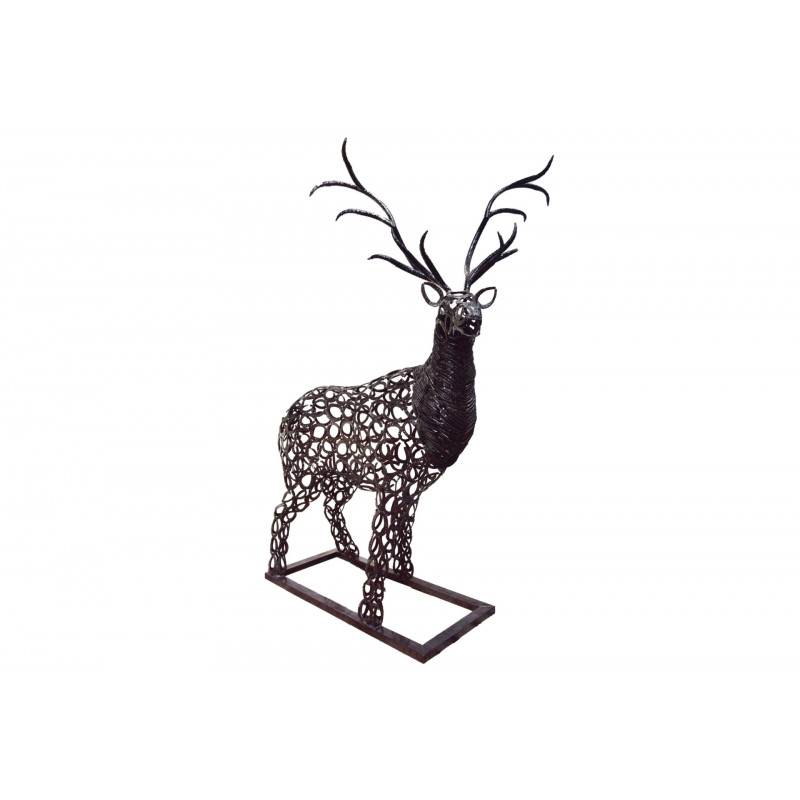 sculpture-cerf-en-fer-a-cheval