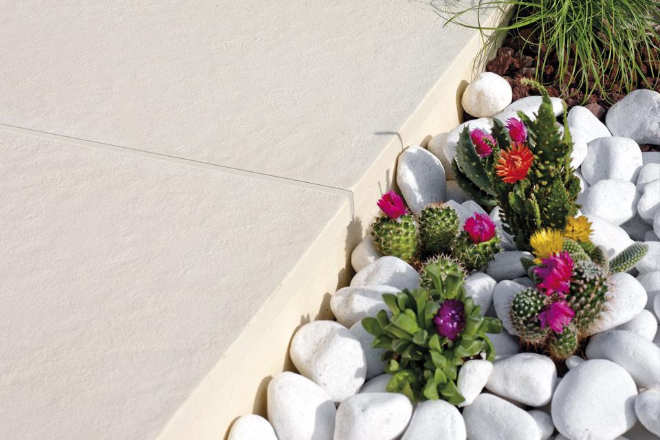 Galet Blanc Carrare 40-60 (2)